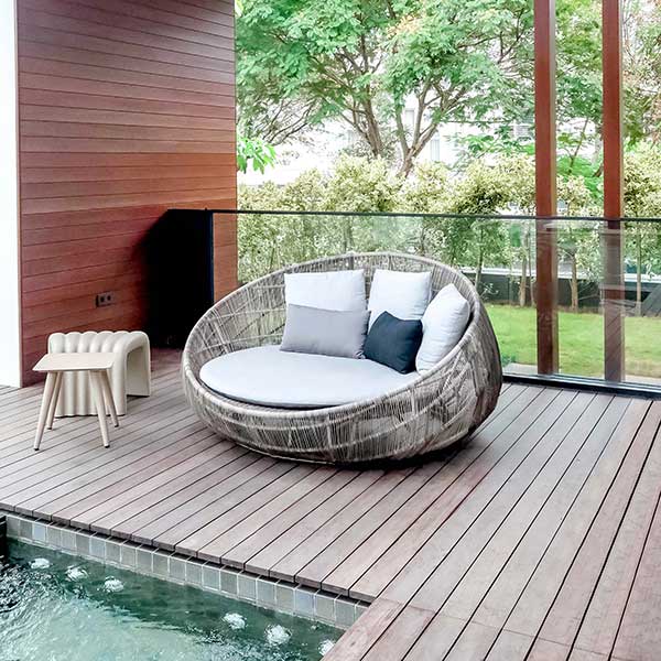 garden-sofa